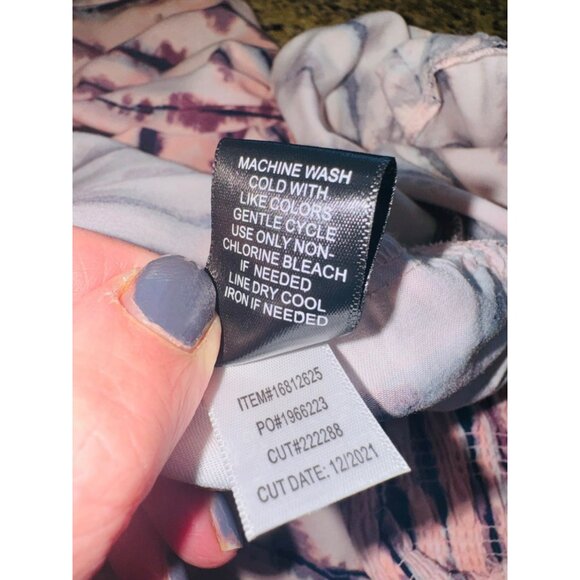 Torrid Sleeveless Smocked Tie-Dye Tiered Top Plus Size 3X Pink Feminine Cottage - Picture 8 of 11